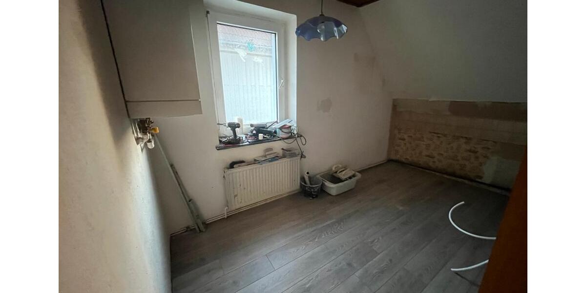 Dachgeschoßwohnung Oberhausen Osterfeld - 3.5 Zimmer, 75 m&sup2;, 650&euro; | Angebot:26237035