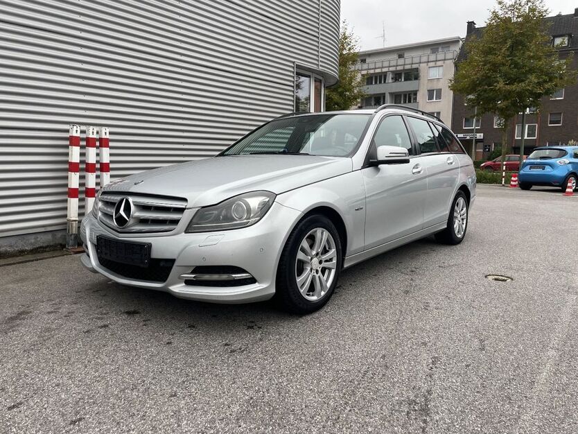 Mercedes-Benz C 250 445.000 km 5.850 € Moers 47443