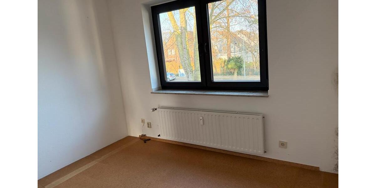 Etagenwohnung Oberhausen Schmachtendorf - 4 Zimmer, 95 m&sup2;, 1.470&euro; | Angebot:25311025