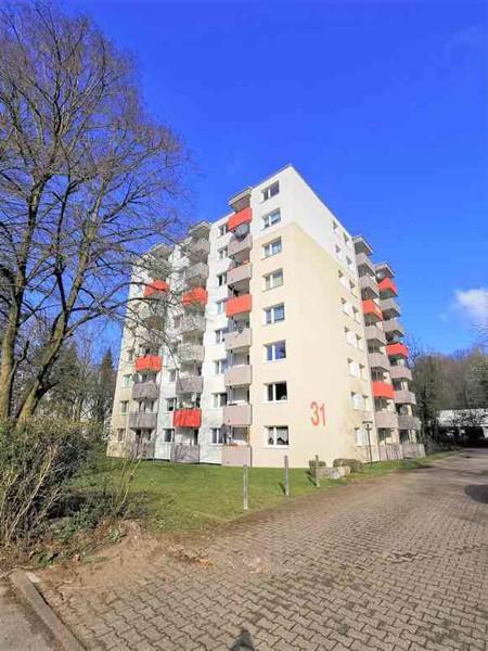 Gemütliche 2-Zi.-Whg. mit offener Küche, modernem Bad und Balkon