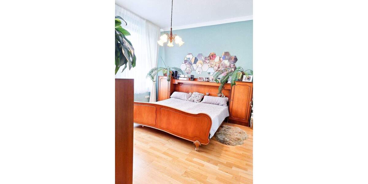 Mehrfamilienhaus, Wohnhaus Krefeld Linn - 8 Zimmer, 204 m&sup2;, 599.000&euro; | Angebot:25755263