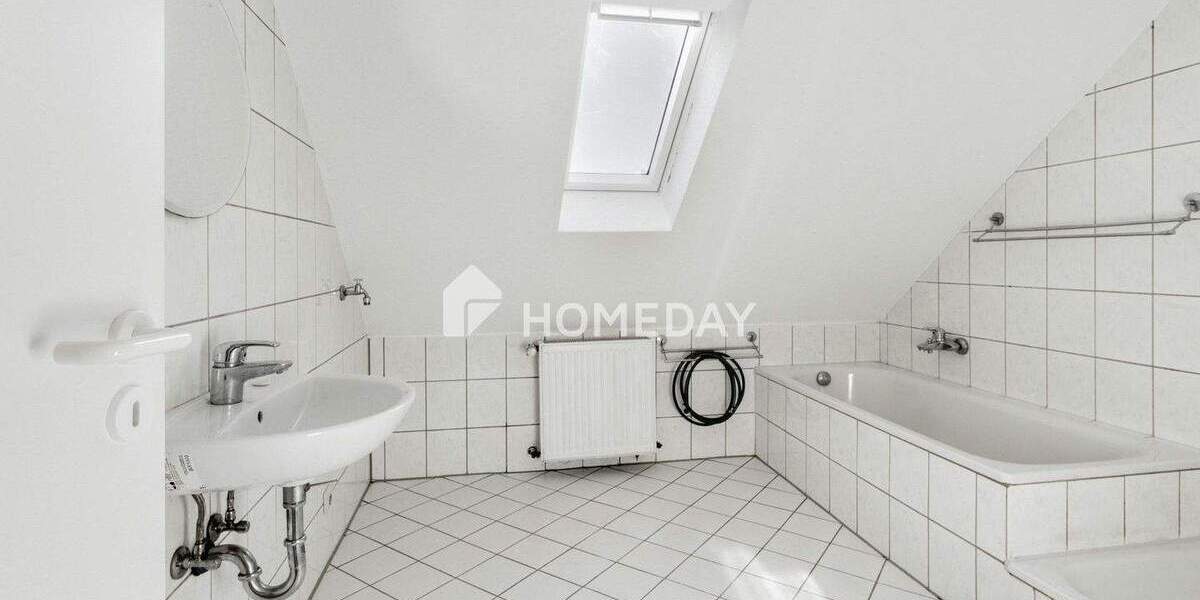 Etagenwohnung Bochum Hamme - 3 Zimmer, 85 m&sup2;, 119.000&euro; | Angebot:25388890