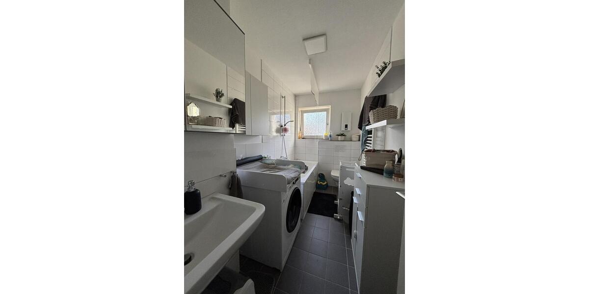 Etagenwohnung Moers Rheinkamp - 3.5 Zimmer, 67 m&sup2;, 585&euro; | Angebot:25409580