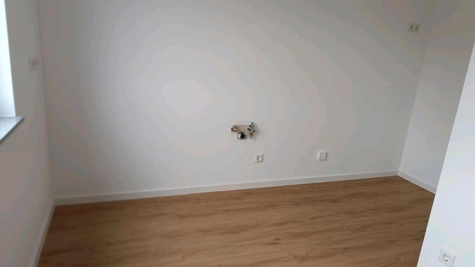 Dachgeschoßwohnung Bottrop Ebel - 2.5 Zimmer, 73 m&sup2;, 900&euro; | Angebot:25217928