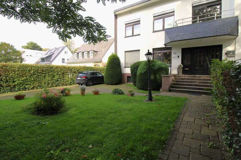 Haus zum Kaufen in Bochum 750.000 € 296.1 m²