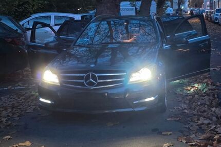 Mercedes-Benz C 250 215.000 km 7.800 &euro; Gelsenkirchen 45881