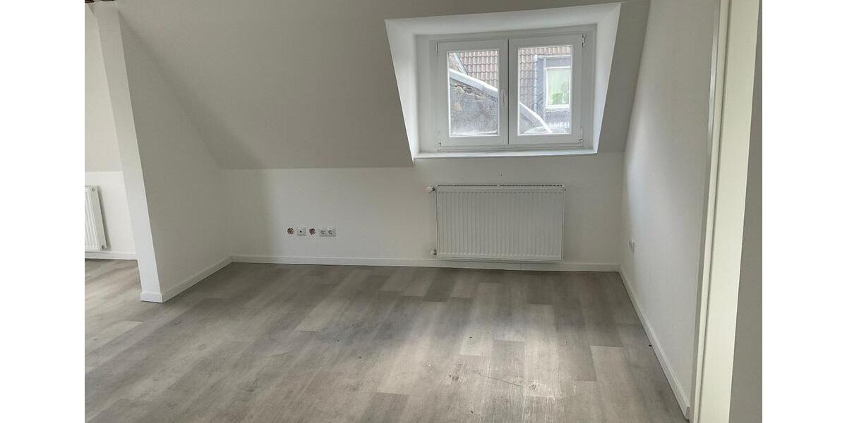 Kernsanierte Wohnung ab sofort frei,Erstbezug alles Neu! 4.5 zimmer