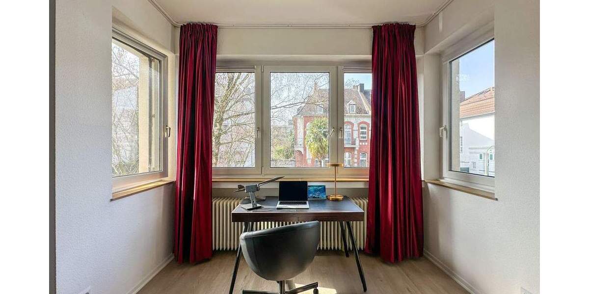 Etagenwohnung Düsseldorf Grafenberg - 3 Zimmer, 100 m&sup2;, 1.300&euro; | Angebot:25471853