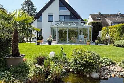 Haus zum Kaufen in Krefeld Verberg 695.000 € 145.12 m² 4 zimmer