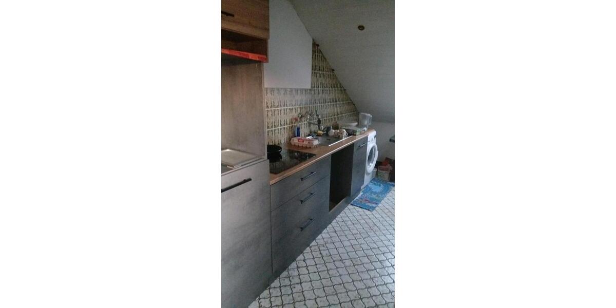 Dachgeschoßwohnung Oberhausen Rothebusch - 4 Zimmer, 87 m&sup2;, 675&euro; | Angebot:25363572