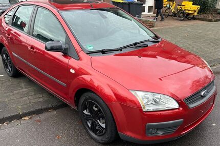 Ford Focus 141.000 km 2.480 &euro; Duisburg 47226