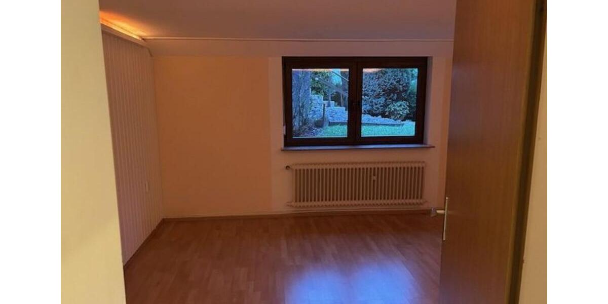 Schöne 65 qm Wohnung Büro oder Praxisräume in Bochum-Stiepel-Dorf 2.5 zimmer