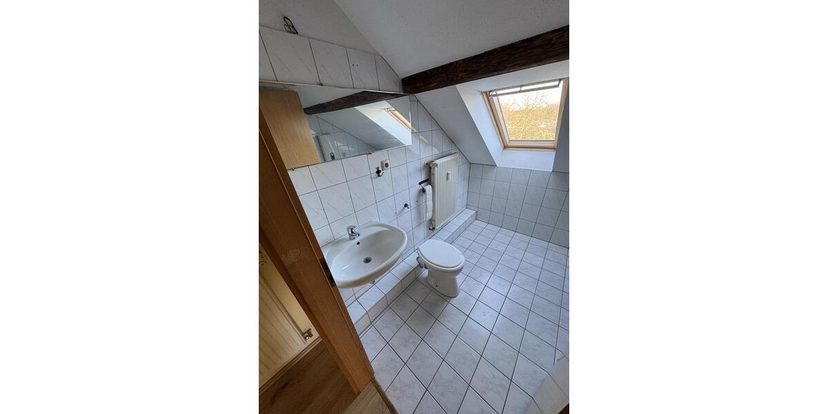 Dachgeschoßwohnung Gelsenkirchen Gelsenkirchen-West - 1 Zimmer, 43 m&sup2;, 395&euro; | Angebot:25584408