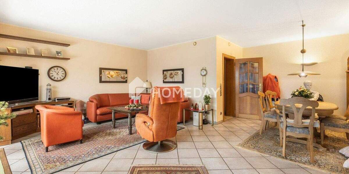 Ein Zuhause mit Substanz: durchdachter Grundriss, Terrasse mit Pergola und viel Raum für Familie 5 zimmer