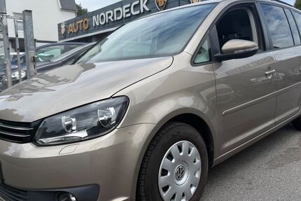 VW Touran 221.129 km 5.000 &euro; Velbert 42551