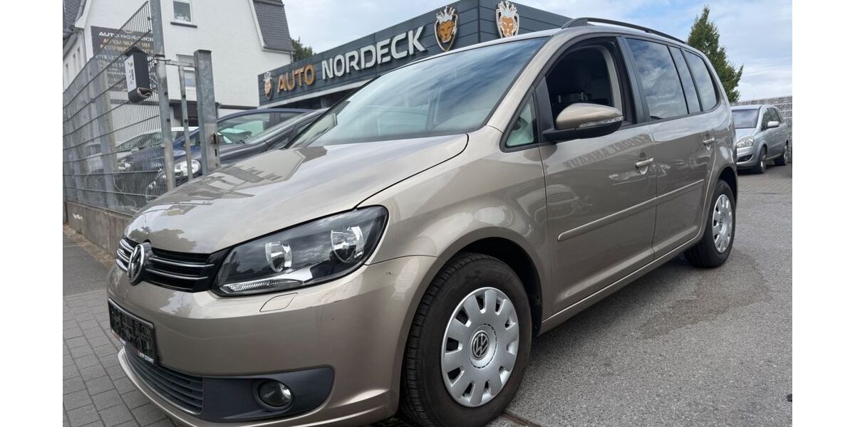 VW Touran 221.129 km 5.000 &euro; Velbert 42551