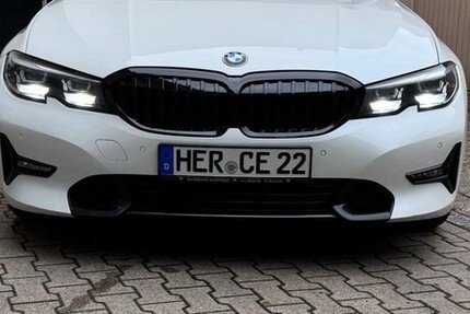 BMW 330i