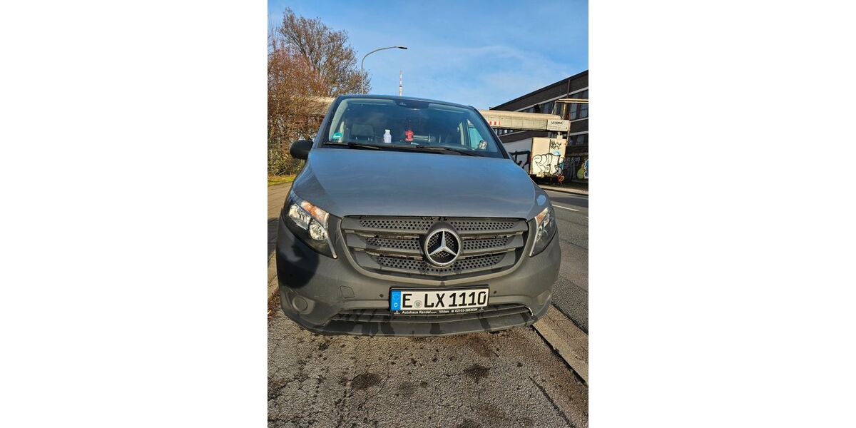 Mercedes-Benz Vito 171.500 km 12.990 &euro; Essen 45147