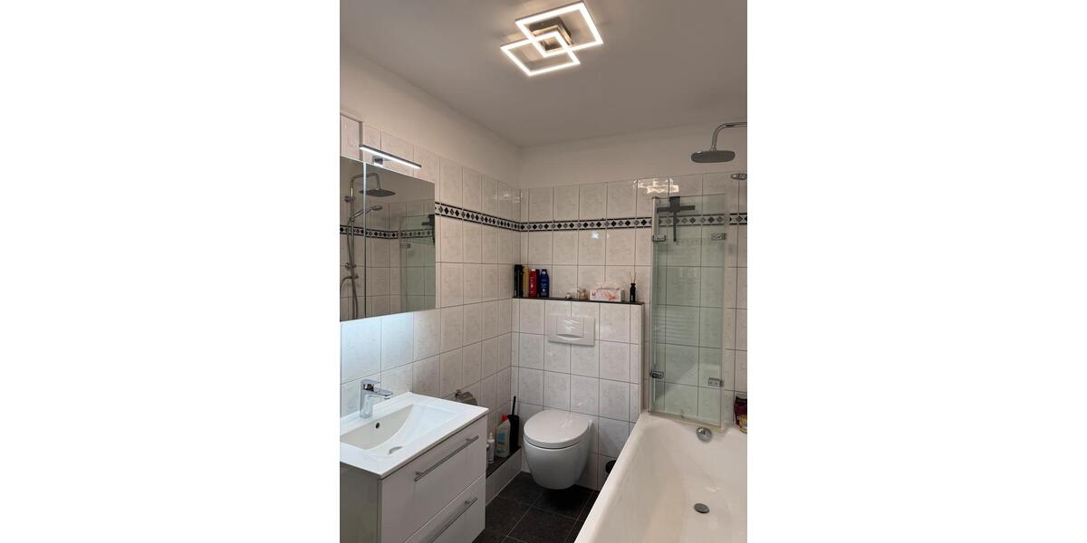 Moderne 3,5-Zimmer Wohnung mit Balkon 3.5 zimmer