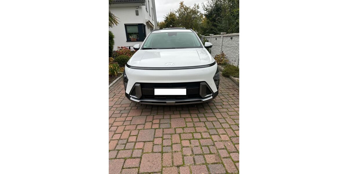 Hyundai KONA 11.226 km 27.400 &euro; Kamp-Lintfort 47475