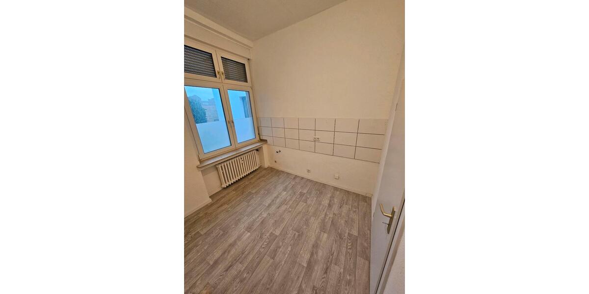 Etagenwohnung Krefeld Cracau - 2 Zimmer, 53 m&sup2;, 530&euro; | Angebot:25545191