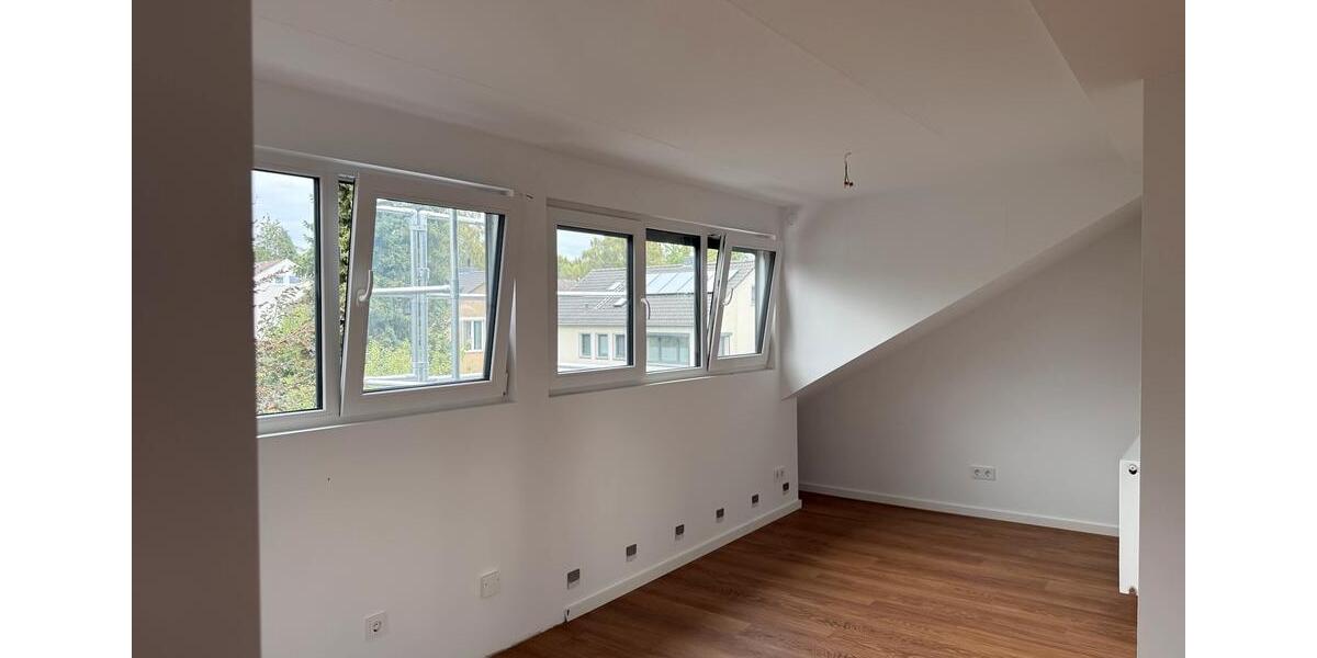 Reihenhaus Erkrath - 10 Zimmer, 192 m&sup2;, 650.000&euro; | Angebot:27426555