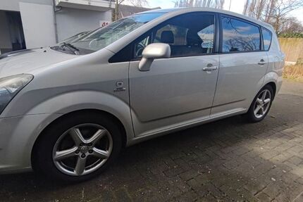 Toyota Verso 280.000 km 2.800 &euro; Moers 47443