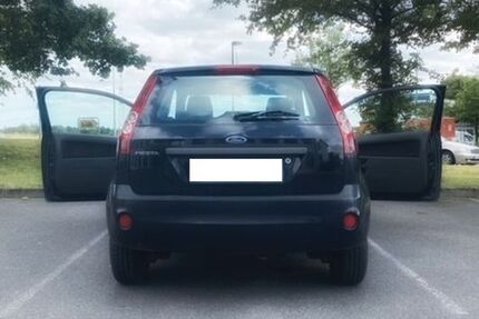 Ford Fiesta 180.290 km 1.100 &euro; Düsseldorf 40489