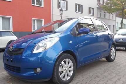 Toyota Yaris 96.800 km 4.800 € Düsseldorf 40589