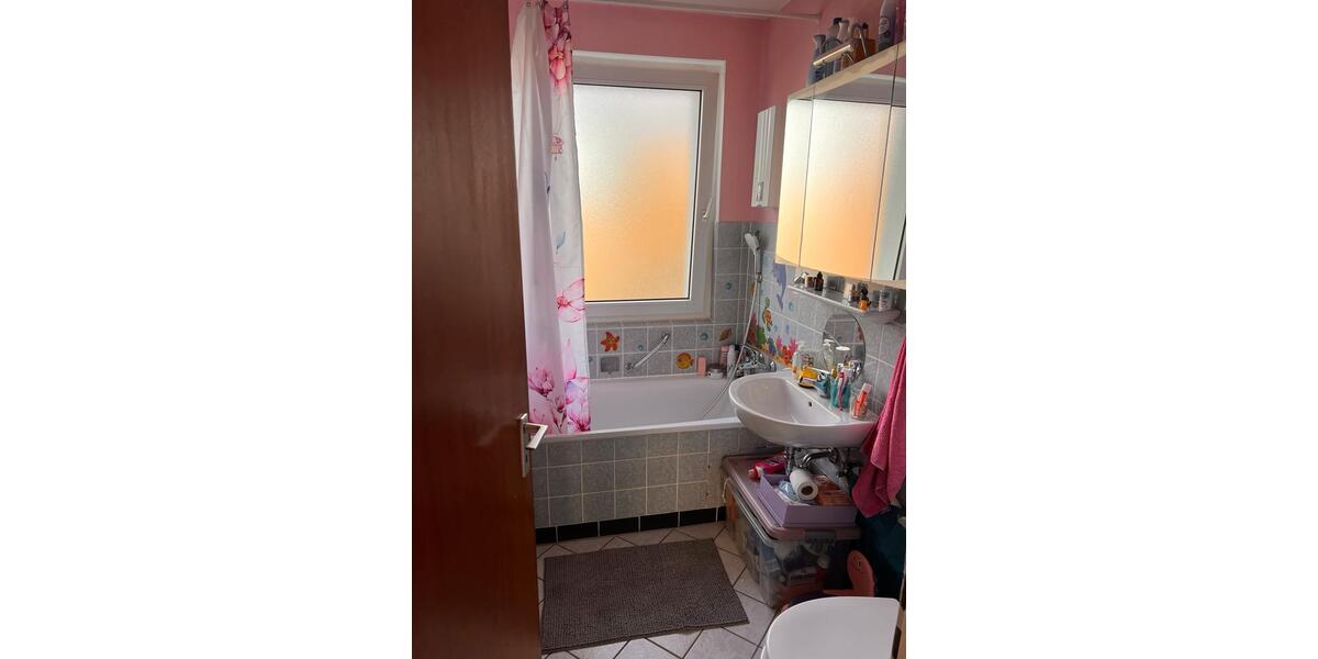 Helle 3,5-Zimmerwohnung mit EBK in RE-Hillerheide 3 zimmer