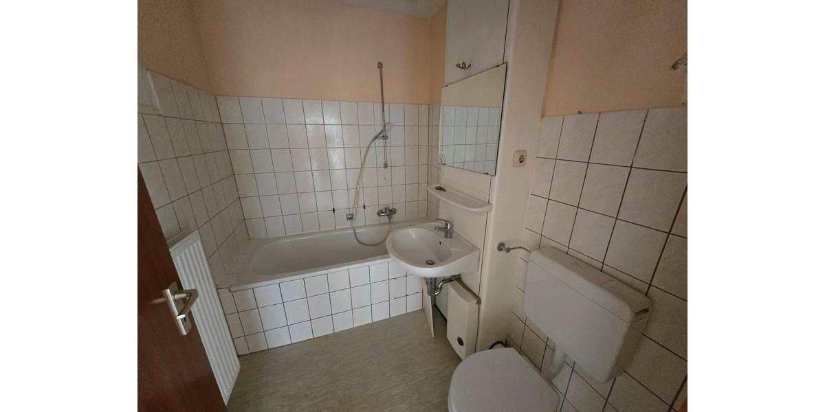 Etagenwohnung Düsseldorf Oberbilk - 2 Zimmer, 54 m&sup2;, 669&euro; | Angebot:25570072
