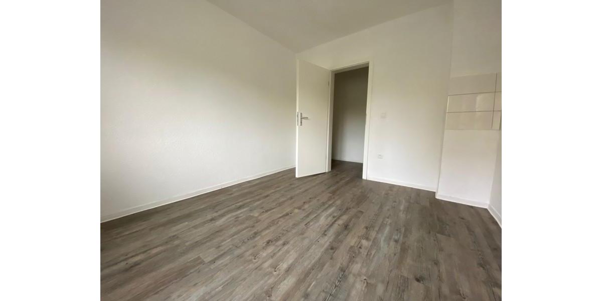 Erdgeschoßwohnung Essen Stadtbezirk VI - 2.5 Zimmer, 63 m&sup2;, 569&euro; | Angebot:26275312