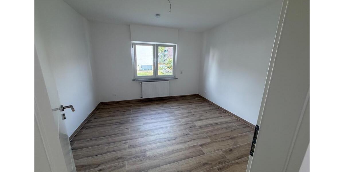 Erdgeschoßwohnung Gelsenkirchen Gelsenkirchen-Mitte - 2 Zimmer, 60 m&sup2;, 500&euro; | Angebot:26408164