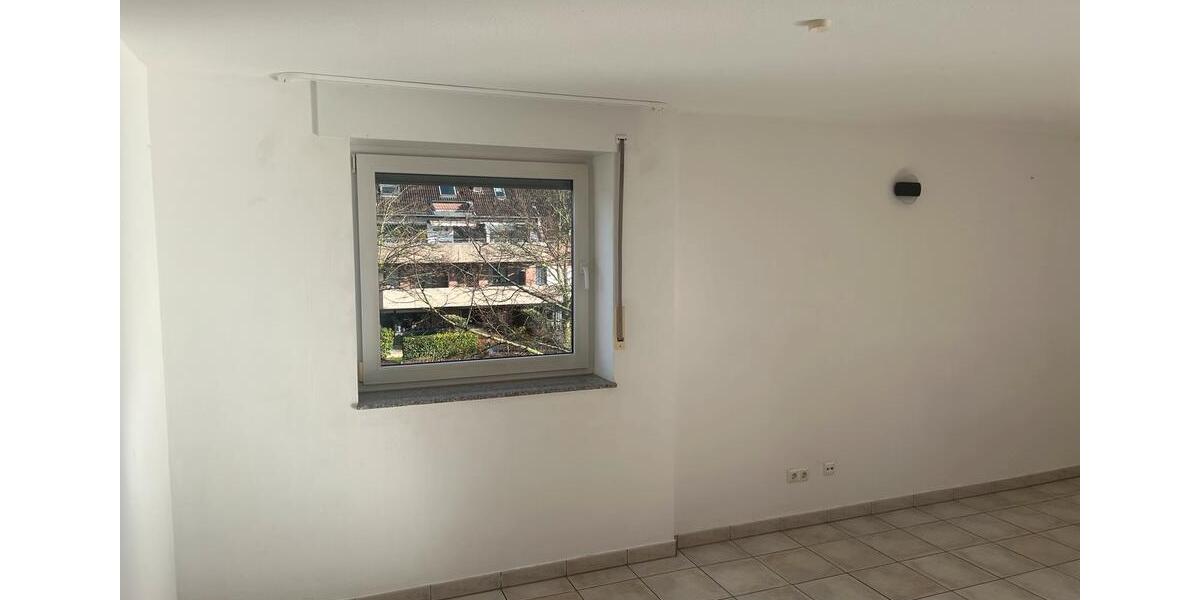 Dachgeschoßwohnung Oberhausen Alstaden - 2 Zimmer, 120 m&sup2;, 1.240&euro; | Angebot:25083113