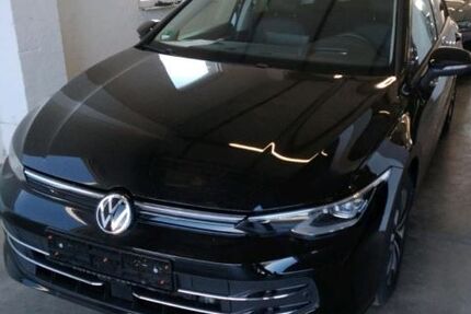 VW Golf 14.100 km 29.890 &euro; Duisburg 47178