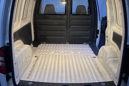 VW Caddy 145.294 km 8.799 € Duisburg 47053