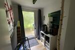Großzügige 3-Zimmer-Erdgeschoss-Wohnung mit Balkon, Dusche, Wanne und Laminat
