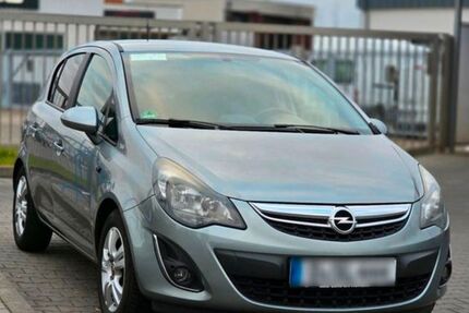 Opel Corsa 231.000 km 2.300 &euro; Düsseldorf 40227