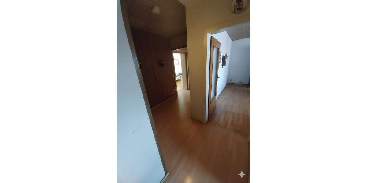 Heidestr. 5 1.OG rechts Whg4 3 zimmer