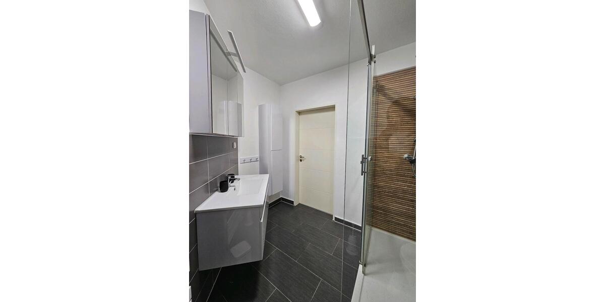 VOLL MÖBLIERTES 2-Zimmer Appartement - Pauschalmiete 2 zimmer