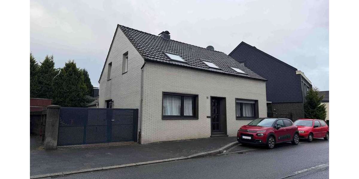 Haus zum Kaufen in Duisburg 318.000 € 147 m² 4 zimmer