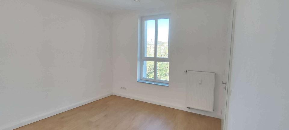 Schicke 2 Zimmer Wohnung im Altbau nähe Helios Klinikum ab sofort zu vermieten! 2 zimmer