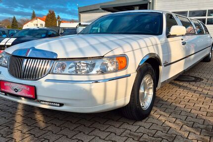 Lincoln Town Car 240.000 km 8.990 &euro; Recklinghausen 45659