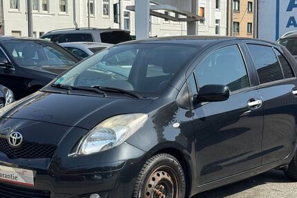 Toyota Yaris 198.905 km 3.450 &euro; Oberhausen 46045
