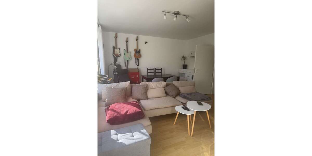 Etagenwohnung Velbert Pöthen - 3 Zimmer, 82 m&sup2;, 650&euro; | Angebot:25383797