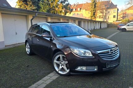 Opel Insignia 208.600 km 5.900 &euro; Düsseldorf 40231