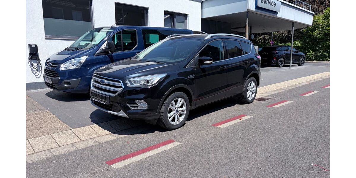 Ford Kuga 92.999 km 11.990 &euro; Krefeld 47839