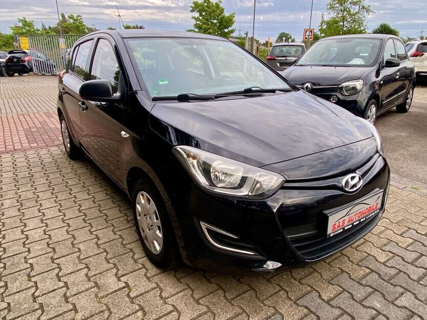 i20