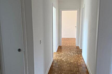 Wohnung Krefeld - 4 Zimmer, 96 m&sup2;, 725&euro; | Angebot:25646816