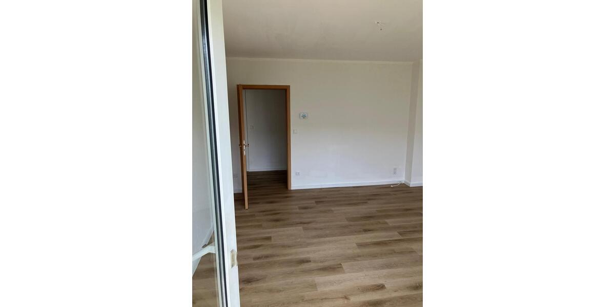 Etagenwohnung Velbert Pöthen - 3 Zimmer, 64 m&sup2;, 490&euro; | Angebot:25220401